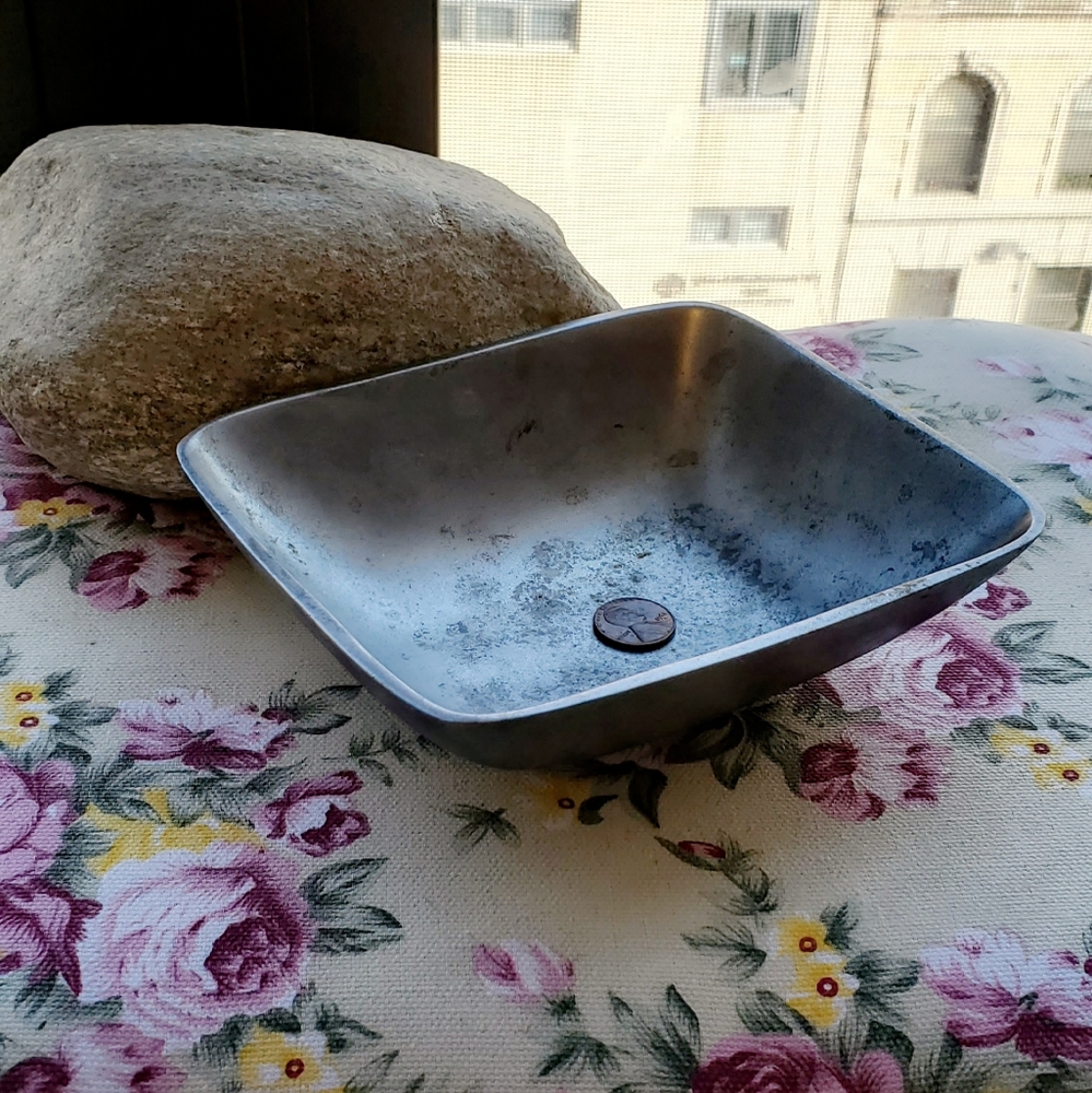 Aluminum soap/sponge dish